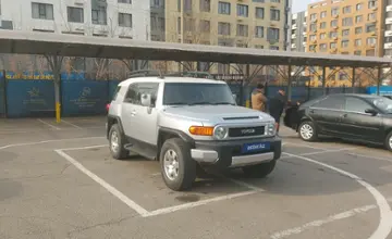 Toyota FJ Cruiser 2006 года за 15 000 000 тг. в Алматы фото 2