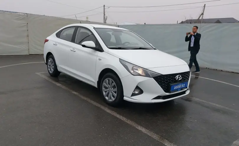 Hyundai Accent 2021 года за 6 500 000 тг. в Шымкент фото 2