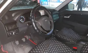 LADA (ВАЗ) Priora 2014 года за 3 500 000 тг. в Шымкент фото 5