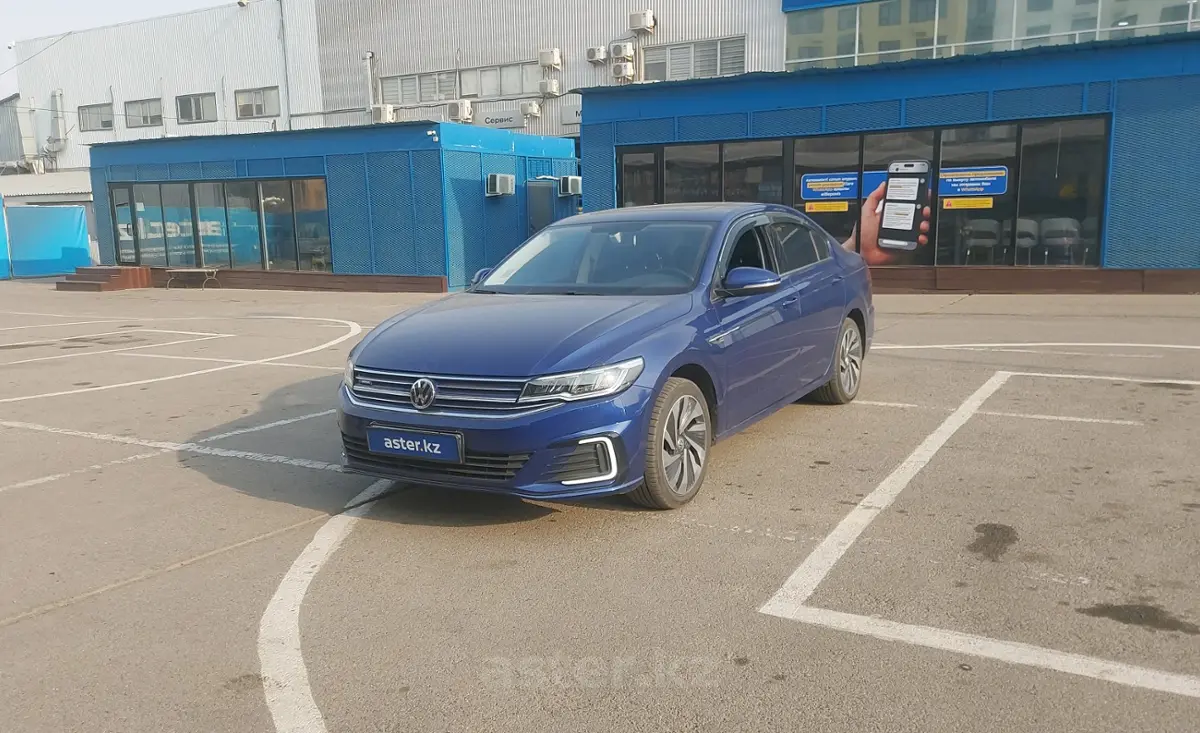 Volkswagen E-BORA 2019 года за 8 500 000 тг. в Алматы