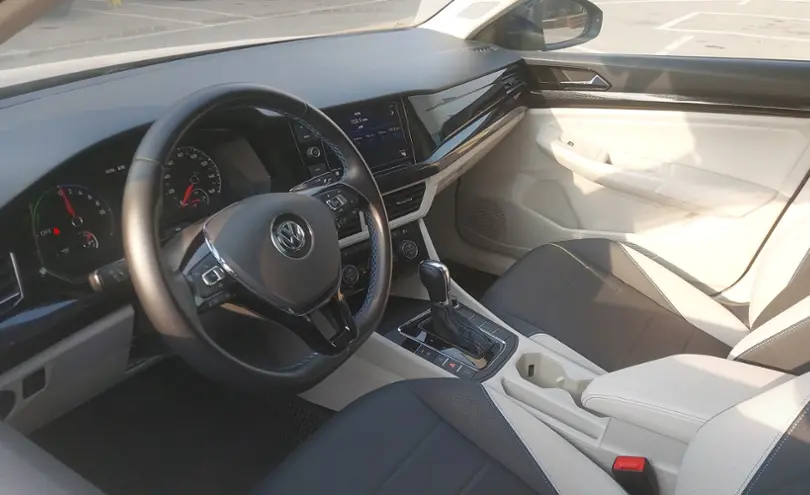 Volkswagen E-BORA 2019 года за 8 500 000 тг. в Алматы фото 5