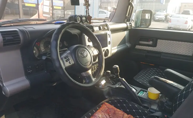 Toyota FJ Cruiser 2007 года за 10 000 000 тг. в Алматы фото 5