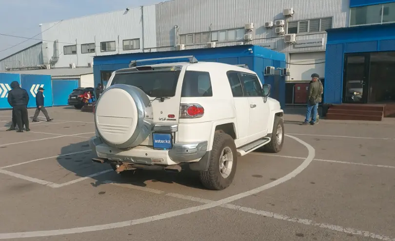 Toyota FJ Cruiser 2007 года за 10 000 000 тг. в Алматы фото 3