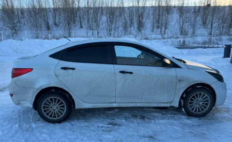 Hyundai Accent 2014 года за 4 200 000 тг. в Усть-Каменогорск фото 4