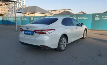 Toyota Camry 2018 года за 15 000 000 тг. в Шымкент фото 3