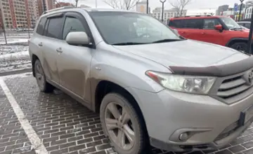 Toyota Highlander 2010 года за 12 000 000 тг. в Астана фото 3