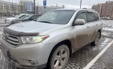 Toyota Highlander 2010 года за 12 000 000 тг. в Астана фото 1