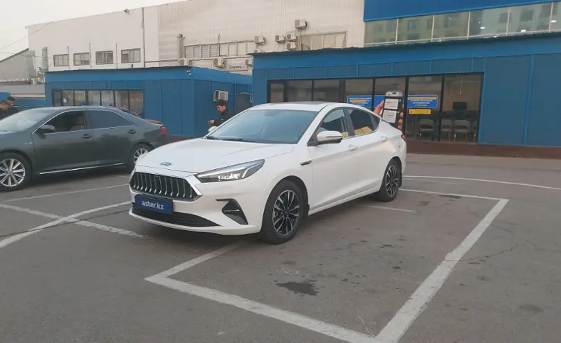 JAC J7 2023 года за 7 000 000 тг. в Алматы