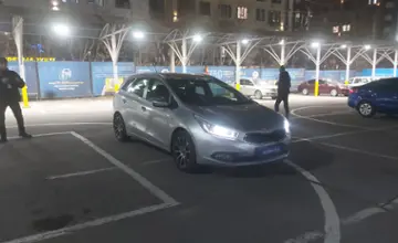 Kia Ceed 2014 года за 7 000 000 тг. в Алматы фото 2