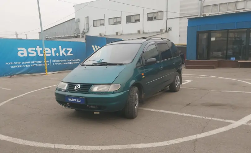 Volkswagen Sharan 1996 года за 2 100 000 тг. в Алматы