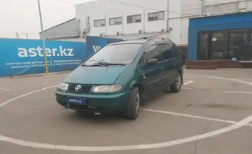Volkswagen Sharan 1996 года за 2 100 000 тг. в Алматы фото 1
