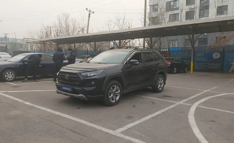 Toyota RAV4 2020 года за 12 000 000 тг. в Алматы