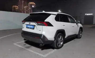 Toyota RAV4 2021 года за 15 500 000 тг. в Шымкент фото 3