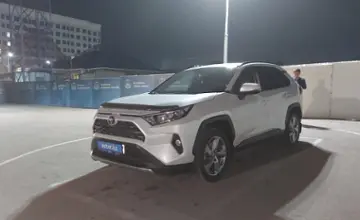 Toyota RAV4 2021 года за 15 500 000 тг. в Шымкент фото 1