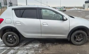 Renault Sandero 2015 года за 3 500 000 тг. в Астана фото 4