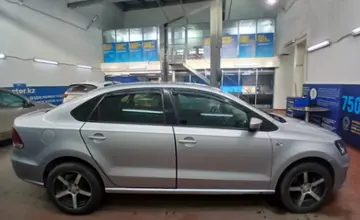 Volkswagen Polo 2016 года за 5 500 000 тг. в Астана фото 4