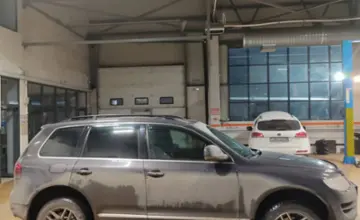 Volkswagen Touareg 2007 года за 6 300 000 тг. в Караганда фото 4