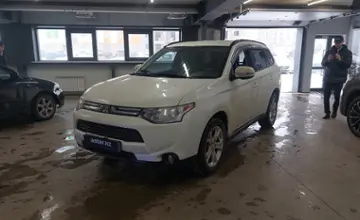 Mitsubishi Outlander 2013 года за 7 500 000 тг. в Астана фото 1
