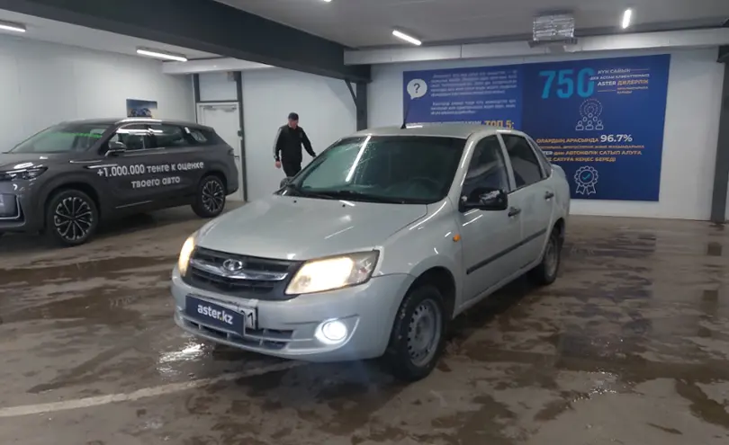 LADA (ВАЗ) Granta 2013 года за 2 500 000 тг. в Астана