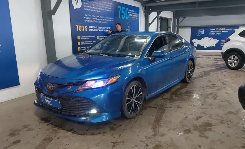 Toyota Camry 2020 года за 7 180 000 тг. в Астана