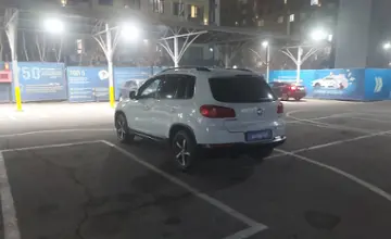 Volkswagen Tiguan 2016 года за 6 500 000 тг. в Алматы фото 4