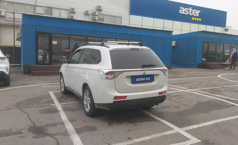 Mitsubishi Outlander 2012 года за 6 500 000 тг. в Алматы фото 4