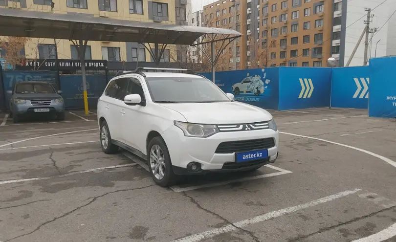 Mitsubishi Outlander 2012 года за 6 500 000 тг. в Алматы фото 2