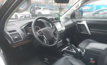Toyota Land Cruiser Prado 2018 года за 28 500 000 тг. в Алматы фото 5