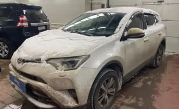 Toyota RAV4 2016 года за 10 000 000 тг. в Астана фото 1