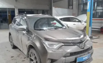 Toyota RAV4 2018 года за 12 300 000 тг. в Караганда фото 3