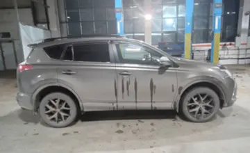 Toyota RAV4 2018 года за 12 300 000 тг. в Караганда фото 4