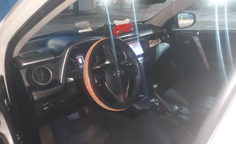 Toyota RAV4 2017 года за 14 000 000 тг. в Алматы фото 5