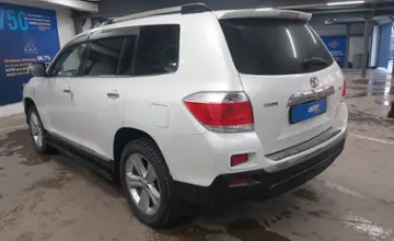 Toyota Highlander 2013 года за 13 500 000 тг. в Астана фото 4
