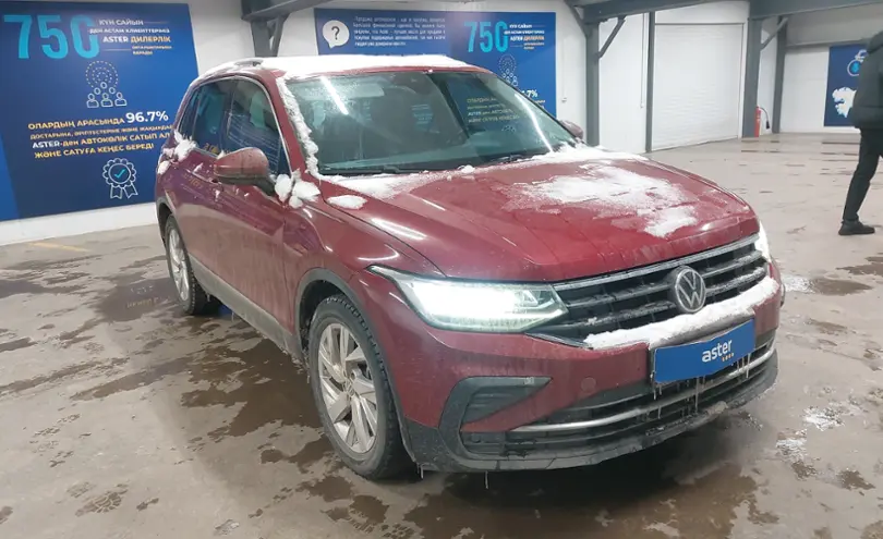 Volkswagen Tiguan 2021 года за 14 500 000 тг. в Астана фото 2