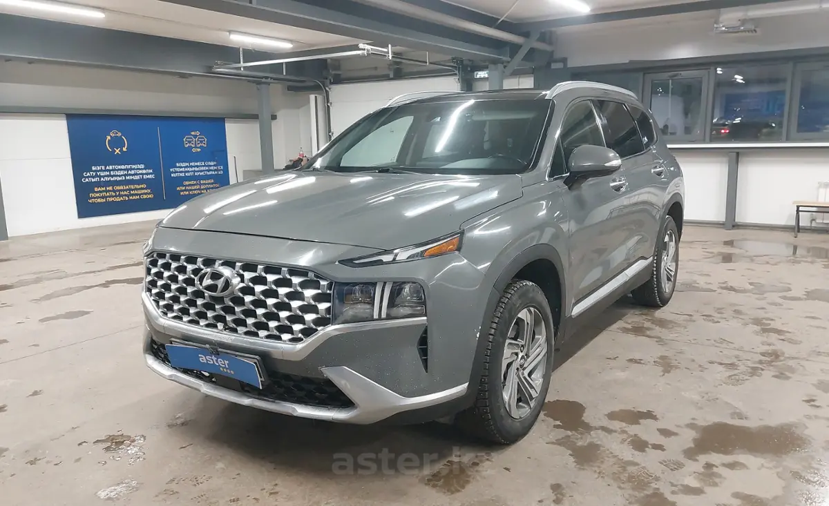 Hyundai Santa Fe 2021 года за 17 500 000 тг. в Астана
