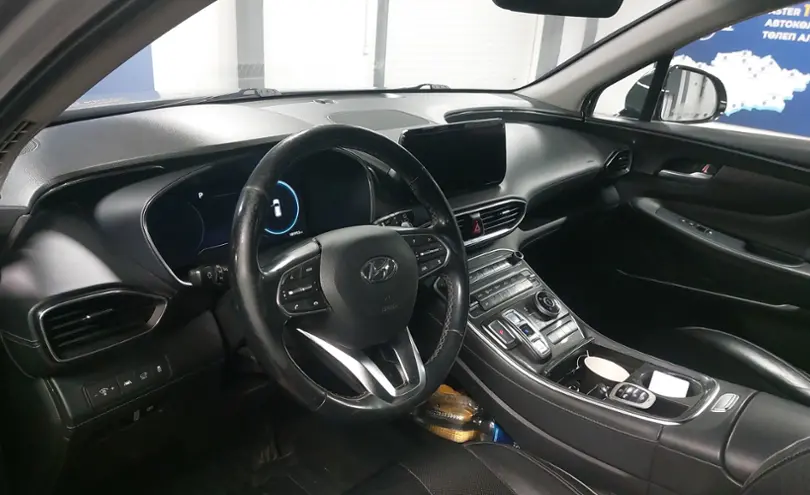 Hyundai Santa Fe 2021 года за 17 500 000 тг. в Астана фото 5