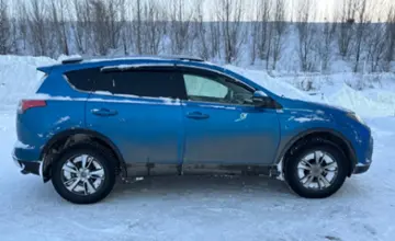 Toyota RAV4 2015 года за 10 500 000 тг. в Усть-Каменогорск фото 4