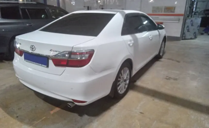 Toyota Camry 2016 года за 10 500 000 тг. в Караганда фото 5