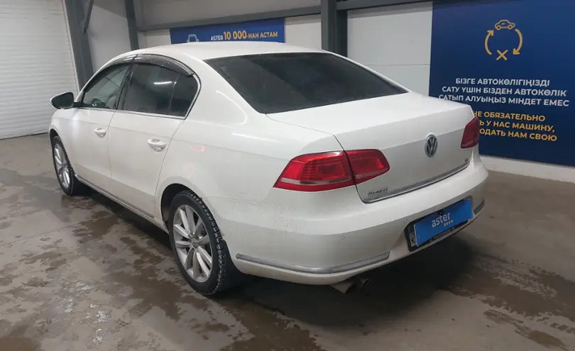 Volkswagen Passat 2014 года за 8 000 000 тг. в Астана фото 4
