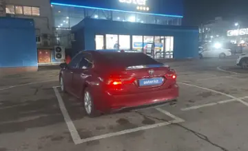 Toyota Camry 2017 года за 9 500 000 тг. в Алматы фото 4