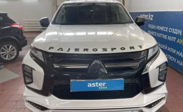 Mitsubishi Pajero Sport 2020 года за 16 400 000 тг. в Астана фото 2