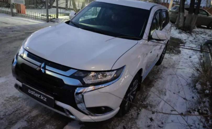 Mitsubishi Outlander 2022 года за 12 500 000 тг. в Костанай