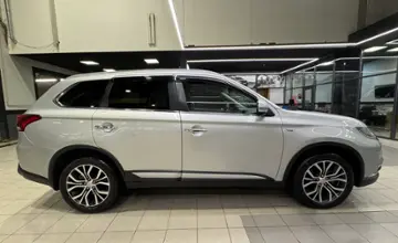 Mitsubishi Outlander 2015 года за 12 500 000 тг. в Алматы фото 2