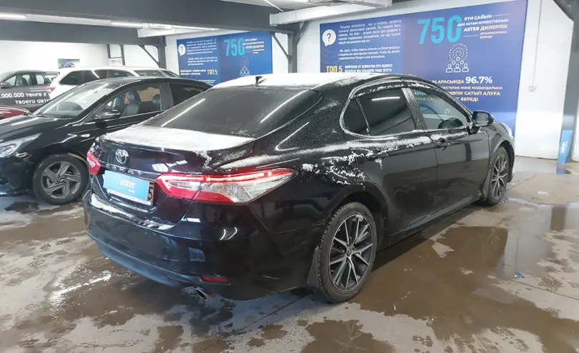 Toyota Camry 2021 года за 15 500 000 тг. в Астана фото 3