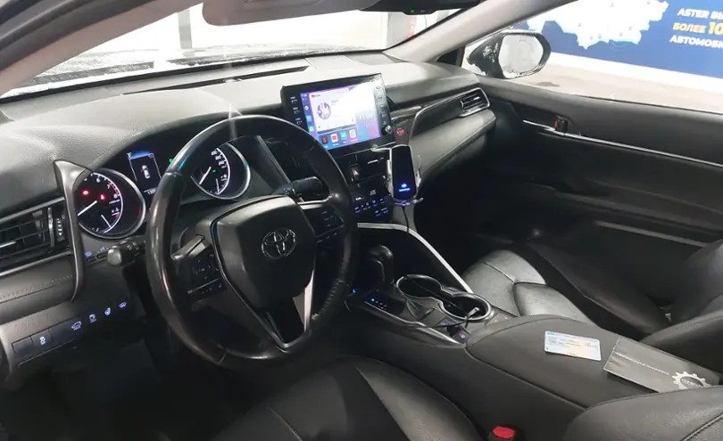 Toyota Camry 2021 года за 15 500 000 тг. в Астана фото 5