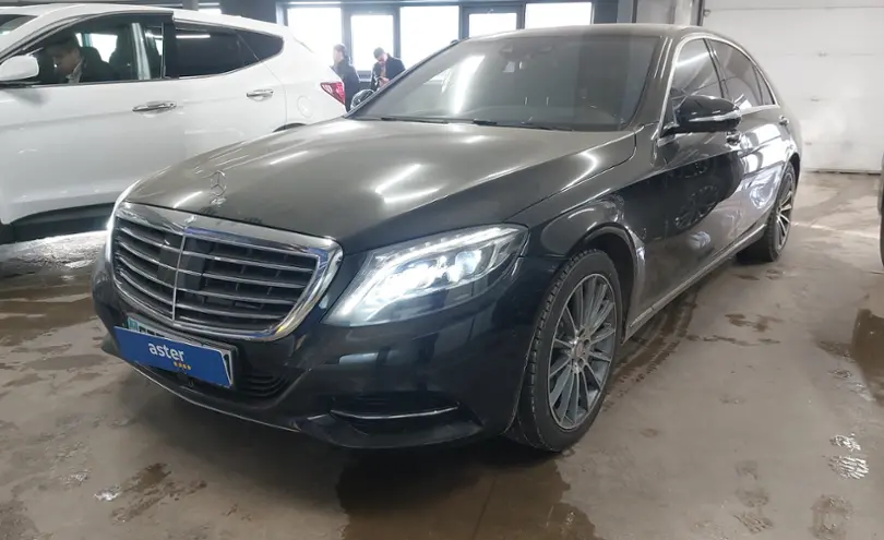 Mercedes-Benz S-Класс 2015 года за 22 000 000 тг. в Астана