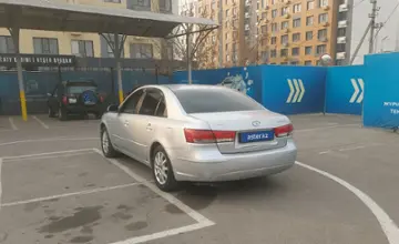 Hyundai Sonata 2004 года за 2 000 000 тг. в Алматы фото 4