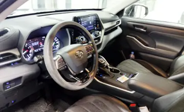 Toyota Highlander 2020 года за 14 200 000 тг. в Астана фото 5