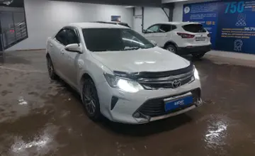 Toyota Camry 2015 года за 9 700 000 тг. в Астана фото 2