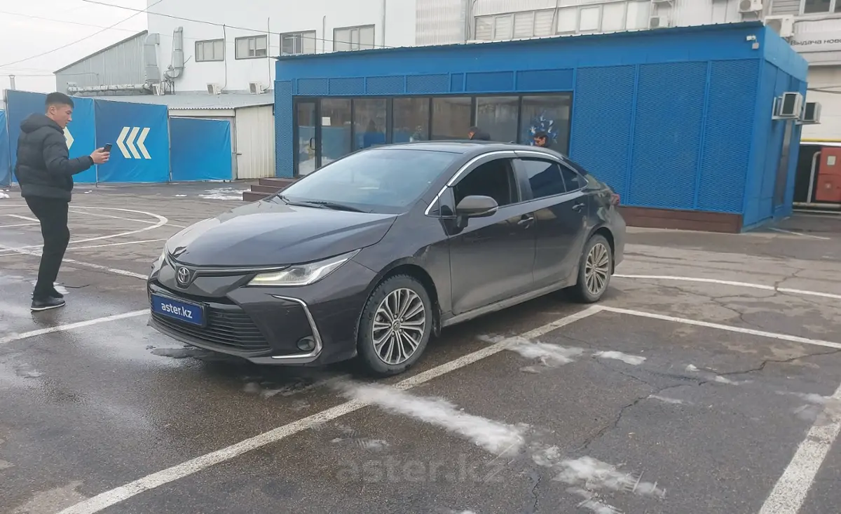Toyota Corolla 2019 года за 9 500 000 тг. в Алматы